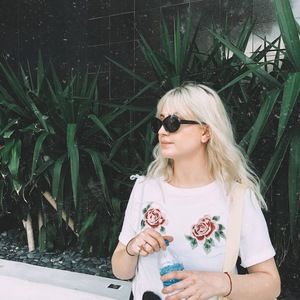 Meet your Posher, Val